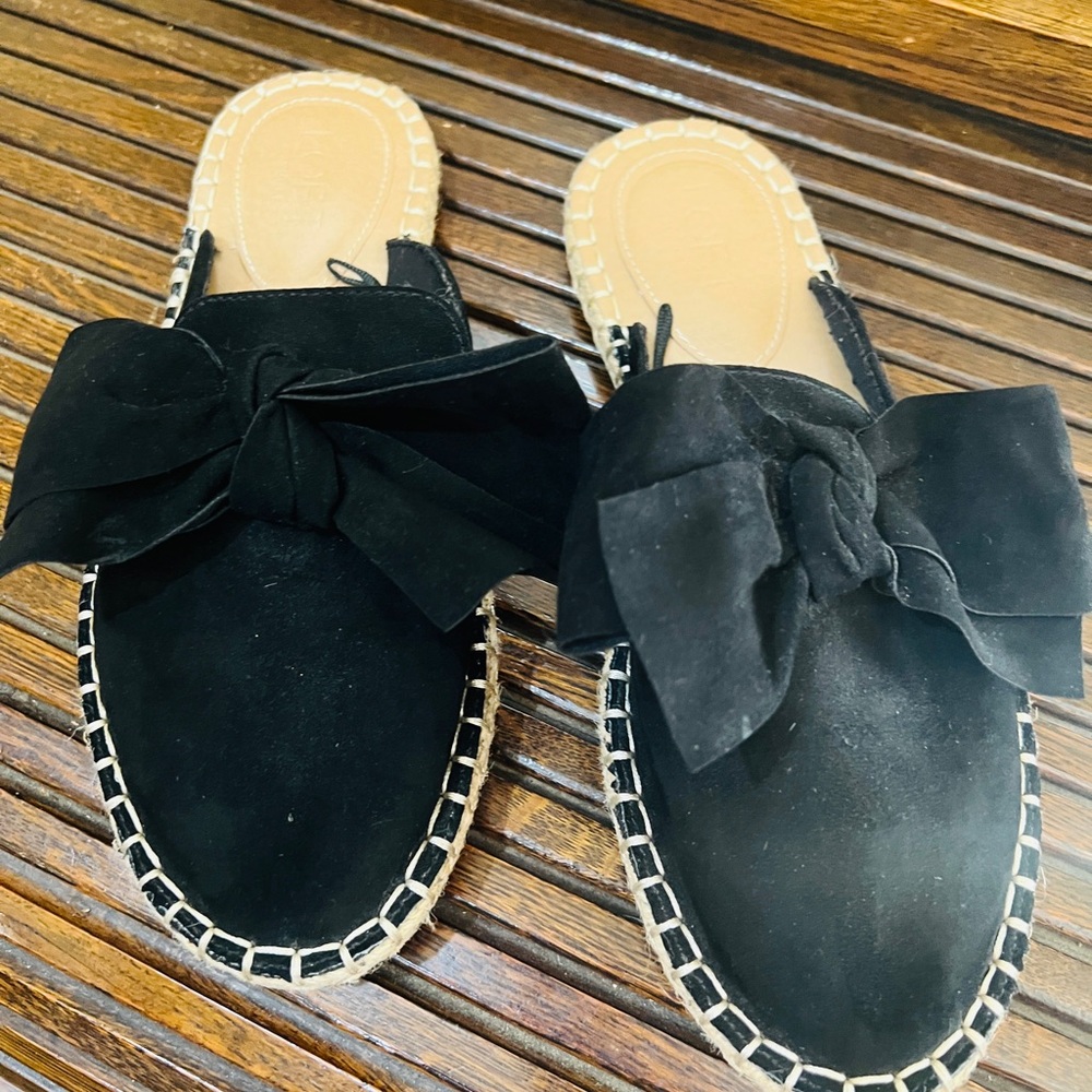 LOFT Black‎ Suede Espadrille Slides with Bow